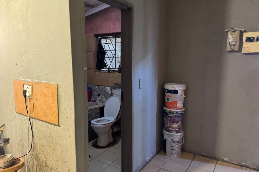 7 Bedroom Property for Sale in Wimbledon Estate Western Cape
